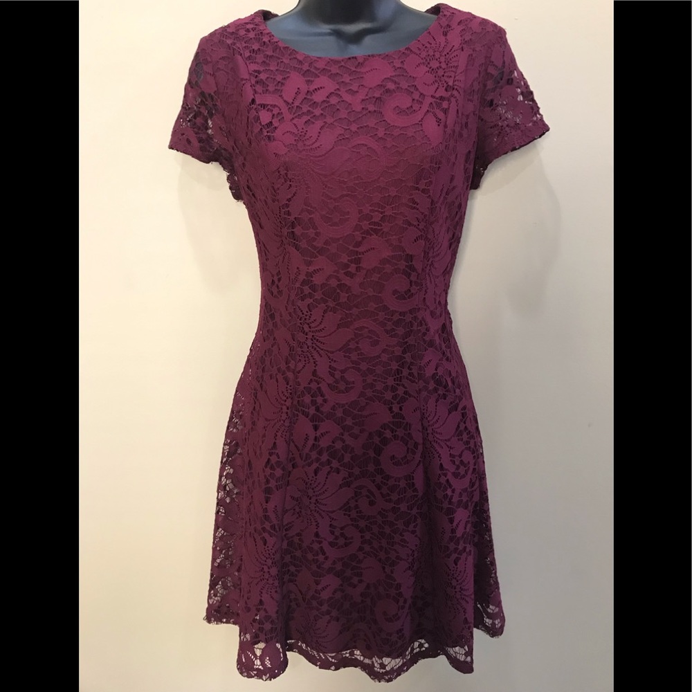 ๐ Dress - Picture 2 of 3